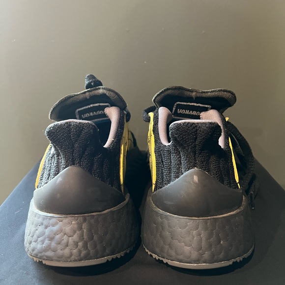 Adidas - Picture 8 of 9